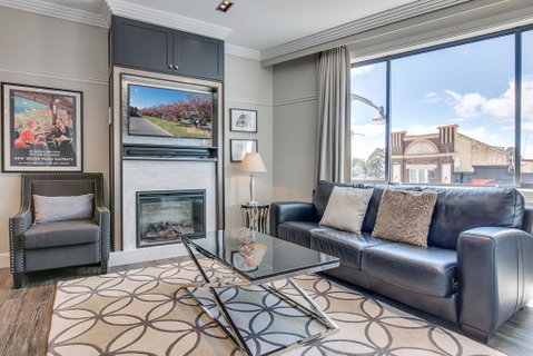 Head For The Hills At Charming Mountain Apartment - Geraldton Accommodation 0