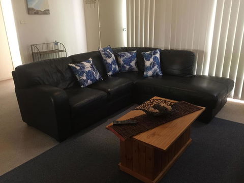 Holiday Home In The Heart Of Anglesea - Geraldton Accommodation 2