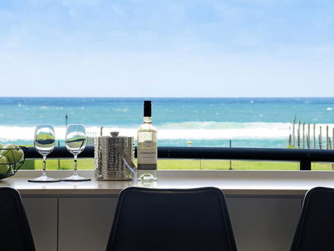 Home By The Sea - Geraldton Accommodation 0