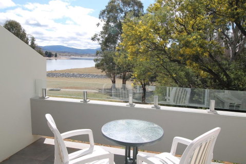 Horizons 115 - Lake Jindabyne Waterfront - Geraldton Accommodation 0