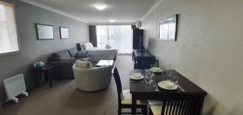 Horizons 201 - Lake Jindabyne Waterfront - Geraldton Accommodation 1