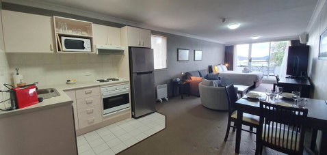 Horizons 201 - Lake Jindabyne Waterfront - Geraldton Accommodation 2