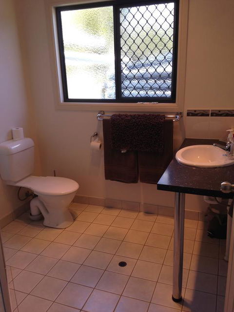 Horsepower Cabins - Geraldton Accommodation 2