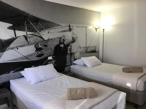Hotel Corones - Geraldton Accommodation 0