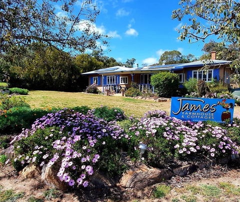 James Farmhouse - Geraldton Accommodation 3