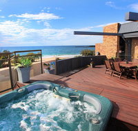 Jedda 5 - Oceanview 3 BDRM Penthouse with Rooftop Spa - Geraldton Accommodation