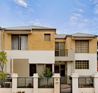 Joondalup Guest Home - Geraldton Accommodation