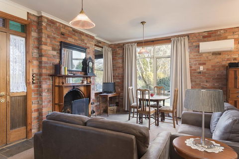 Killynaught Spa Cottages - Geraldton Accommodation 3