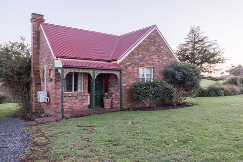 Killynaught Spa Cottages - Geraldton Accommodation 1
