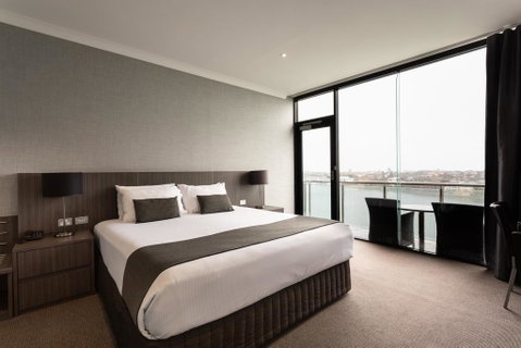 Lakes Hotel - Geraldton Accommodation 2