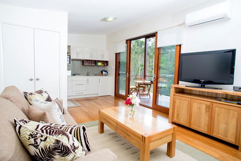 Lilypad Luxury Cabins - Geraldton Accommodation 0