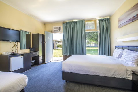 Links Hotel - Geraldton Accommodation 3