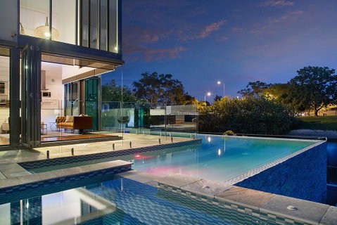 Lumiere' Broadbeach - Geraldton Accommodation 2