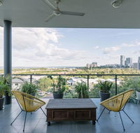 Luxury  Location - Sea Views with Modern Class  - Geraldton Accommodation