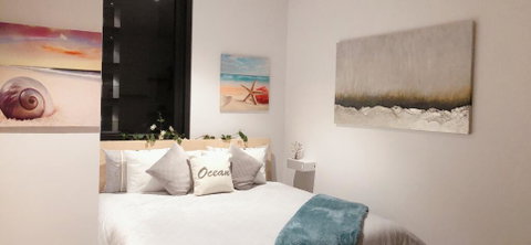 LUXURY KING APARTMENT PARRAMATTA CBD 1 MIN FROM STATION & WESTFIELD Sleeps 4 - Geraldton Accommodation 1