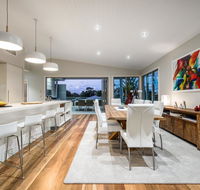 Luxury Tropical Haven - Pacific Avenue Sunshine Beach - Geraldton Accommodation