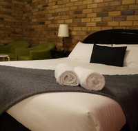 Magdala Motor Lodge  Lakeside Restaurant - Geraldton Accommodation