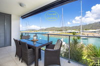 Magnetic Blue Waterfront Apartments