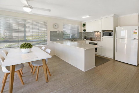 MAINSAIL8- MOOLOOLABA BEACH - Geraldton Accommodation 0