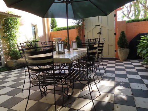 Maison De May Boutique Bed & Breakfast - Geraldton Accommodation 1