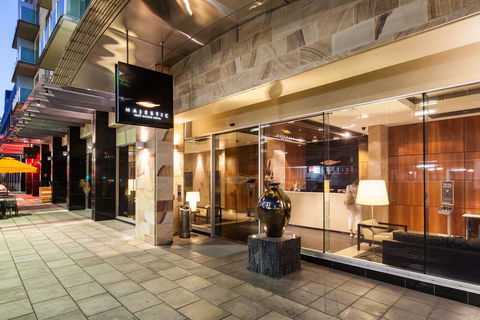 Majestic Roof Garden Hotel - Geraldton Accommodation 3