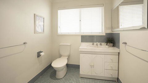 Malibu Drive 20 Bawley Point NSW - Geraldton Accommodation 3