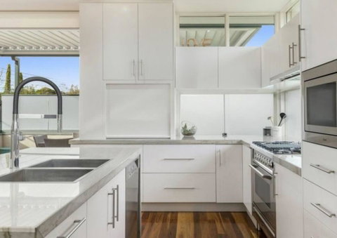 Malvern 2B - Geraldton Accommodation 2