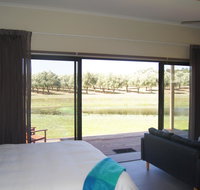 Manzanillo Grove Villa - Geraldton Accommodation