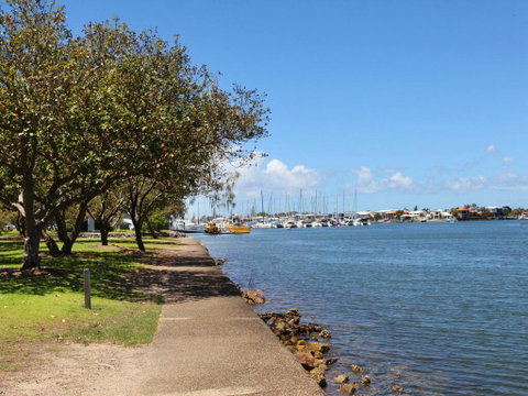 Maui 6 - 2 BDRM Apt On Parkyn Pde - Geraldton Accommodation 2