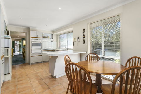 McCrae On The Beach - Right On The Magnificent Beach - Geraldton Accommodation 2