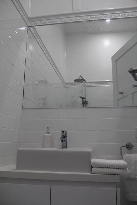 Mentor Chambers Apartment Bed & Breakfast - Geraldton Accommodation 3