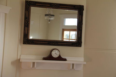 Mentor Chambers Apartment Bed & Breakfast - Geraldton Accommodation 1
