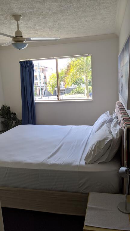 Mermaid Beach Apartment - Geraldton Accommodation 1