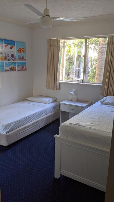 Mermaid Beach Apartment - Geraldton Accommodation 3