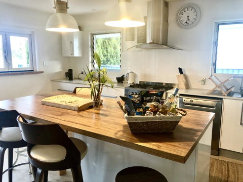 Mermaid Beach House - Geraldton Accommodation 2