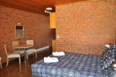Merrijig Motor Inn - Geraldton Accommodation 1