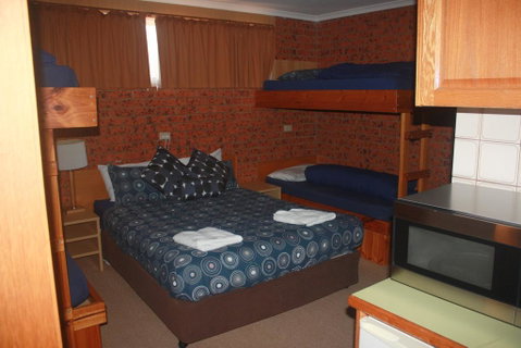 Merrijig Motor Inn - Geraldton Accommodation 3