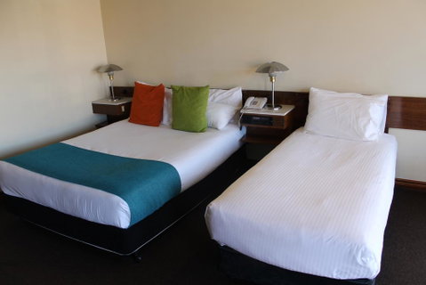 Mid City Ballarat - Geraldton Accommodation 3