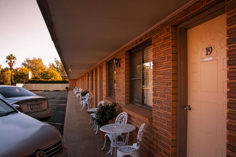 Mid Town Inn Narrabri - Geraldton Accommodation 3