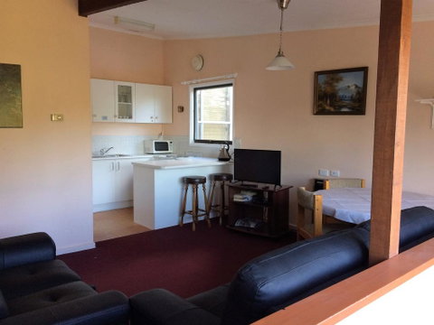 Mistral 2 - Geraldton Accommodation 2