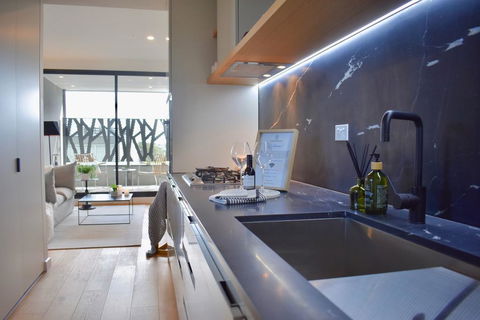Modern And Elegant Apartment Near The Beach - Geraldton Accommodation 1