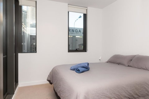 Modern Apartment In Darling Harbour - Geraldton Accommodation 2