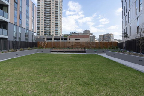 Modern Apartment In Darling Harbour - Geraldton Accommodation 2