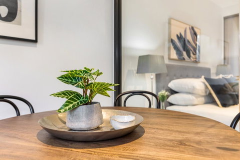 Modern Apartment With Balcony Near Kings Domain - Geraldton Accommodation 1