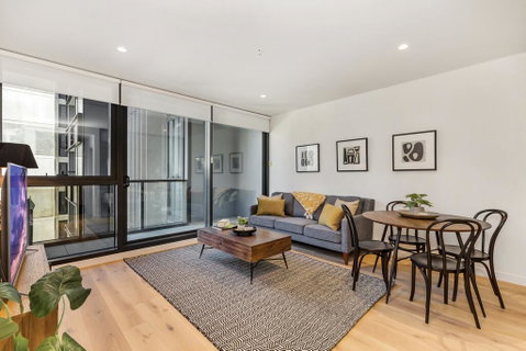 Modern Apartment With Balcony Near Kings Domain - Geraldton Accommodation 0