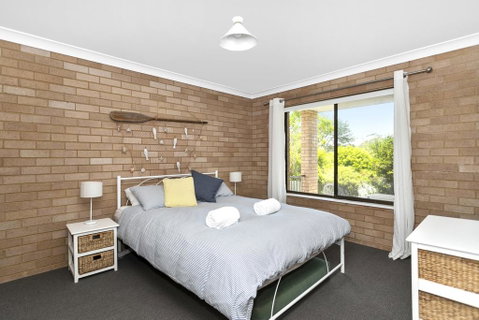 Mollymook Links - Geraldton Accommodation 2