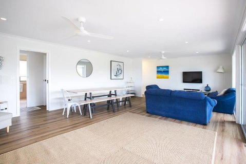 Mollymook Links - Geraldton Accommodation 1