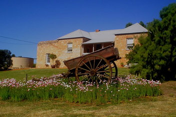Mt Pleasant Holiday Homestead with Geraldton Accommodation