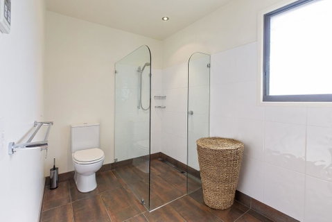 Ned Kelly's Retreat - Sophisticated Style With Modern Convenience And Magical Outlook - Geraldton Accommodation 3