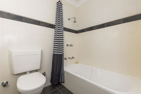 Subiaco Village 30 - Geraldton Accommodation 16